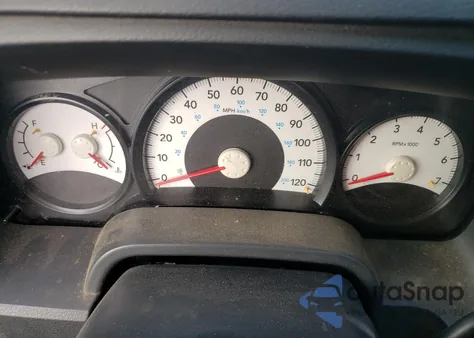 2008 Dodge Dakota Sxt z USA, uszkodzony, nr VIN 1D7HW38K58S615352